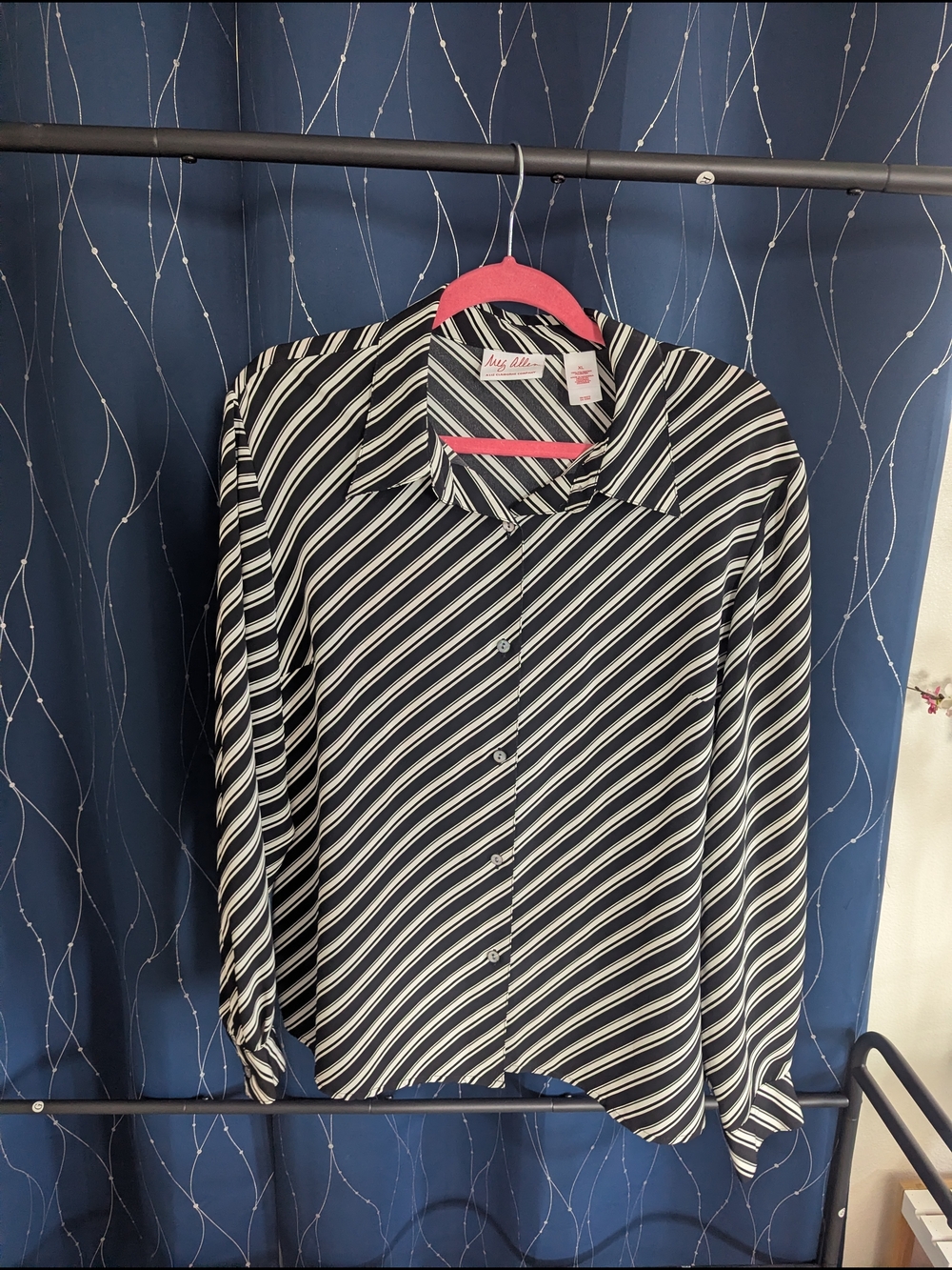 Liz Claiborne Black and White Diagonal Stripe Button-Down Shirt